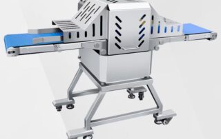 Multi functional meat slicer conveyor type